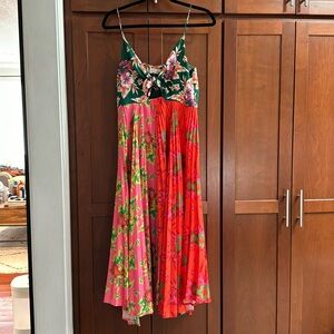 Delfi Collective Pleated Quinn Dress (S)